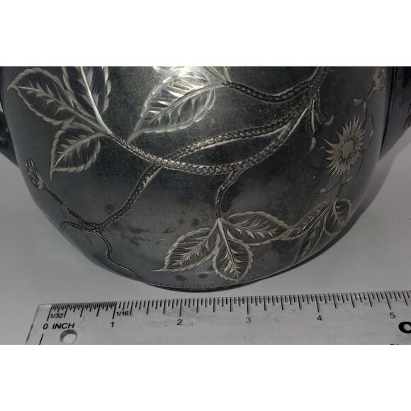 Antique 1800-1849 Pairpoint Mfg. Co. Quadruple Silver Plate Floral Tea Pot Dents - Picture 10 of 16